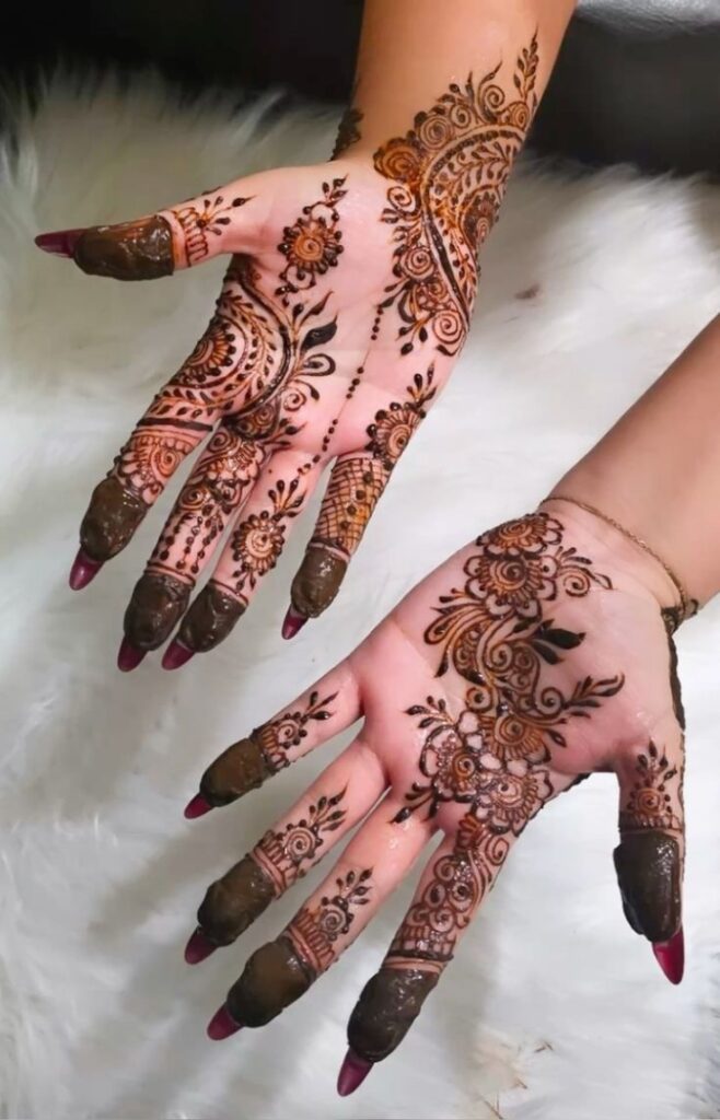 Accent Details Mehndi Design