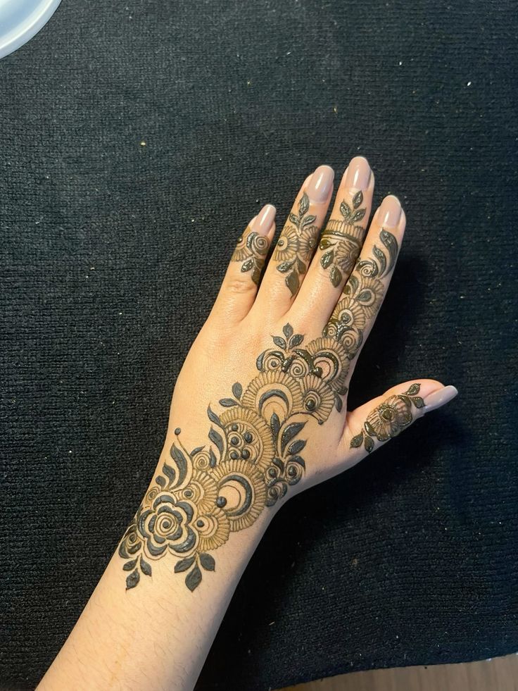 Arabic Back Hand Design