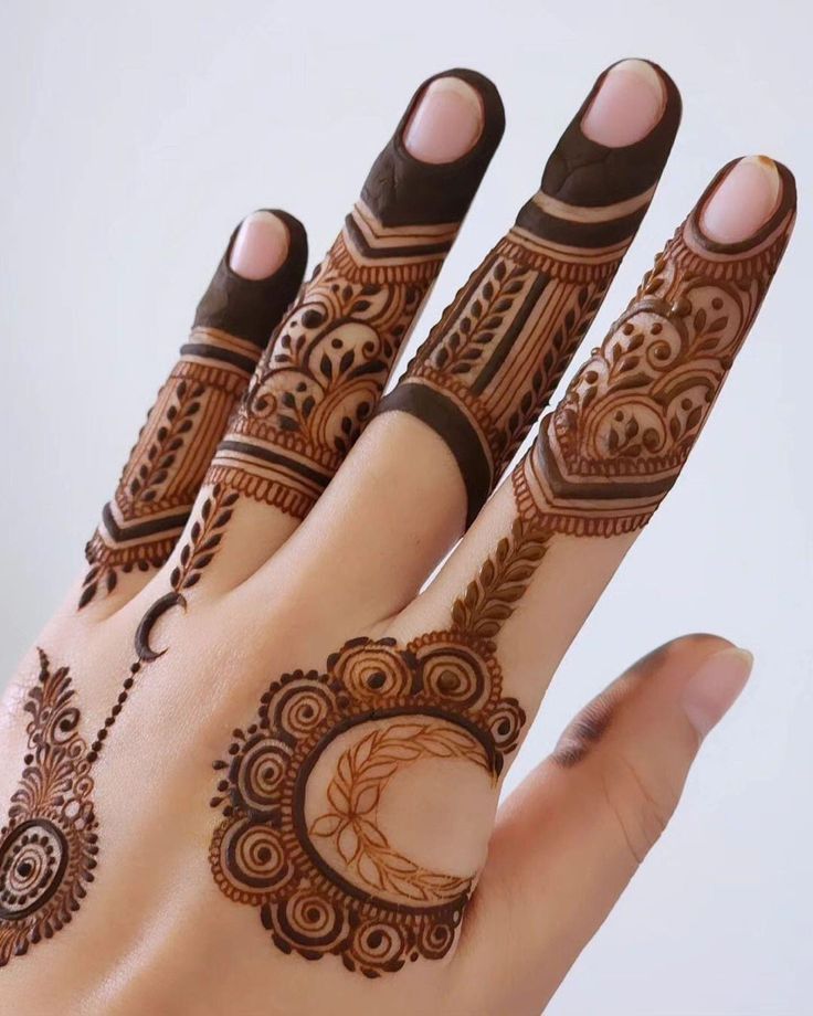 Arabic Mehndi Style