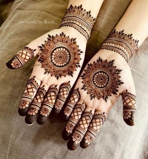 Decorating the Fingers Mehndi Design