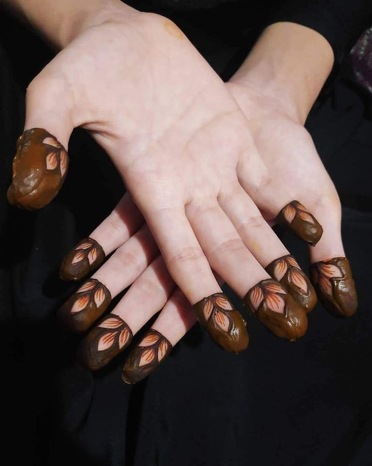 Finger Cap Patterns Mehndi Design
