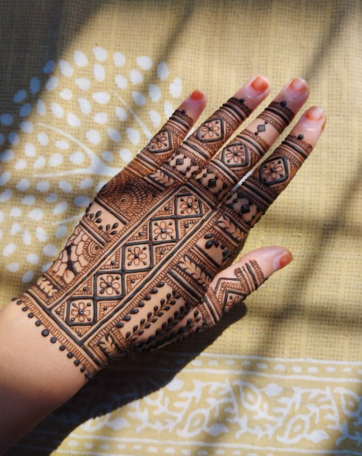 Grid and Bracelet Styles Mehndi Design