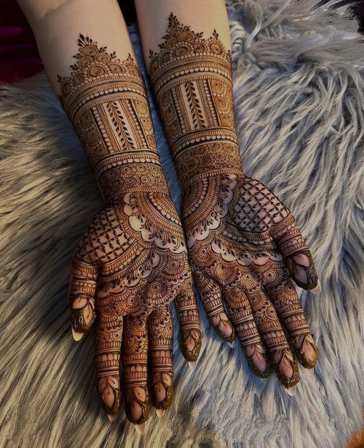 Mandala Centerpieces Front Half Hand mehndi design