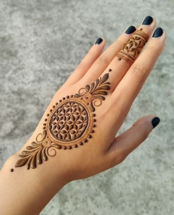 Minimal Floral Mandala
