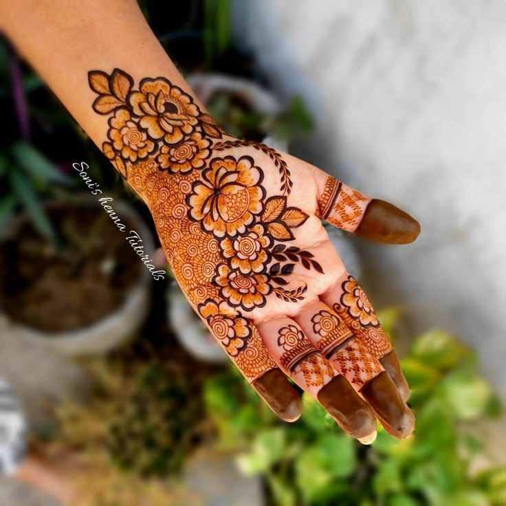 The Happy Flower Trail Mehndi Design
