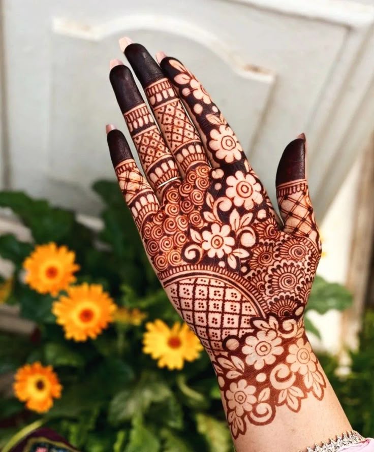 front mehndi design easy and beautiful half hand
